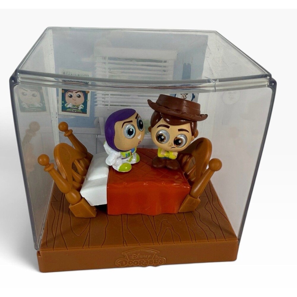 Disney Doorables Movie Moments Series 1 Figures Woody and Buzz Toy Story 4x4in
